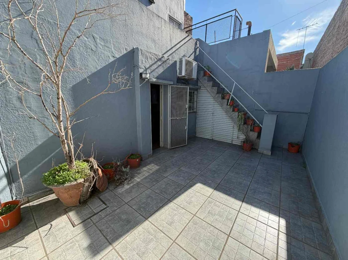PH de 3 ambientes en venta en Caseros, Nuestra Señora de la Merced 5300