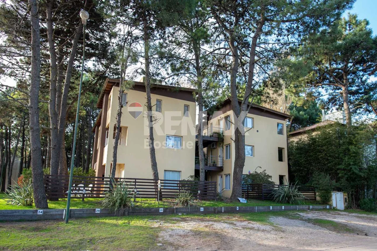 Departamento de 4 ambientes en venta en Pinamar, 1° de Julio de 1978 1400, foto 4