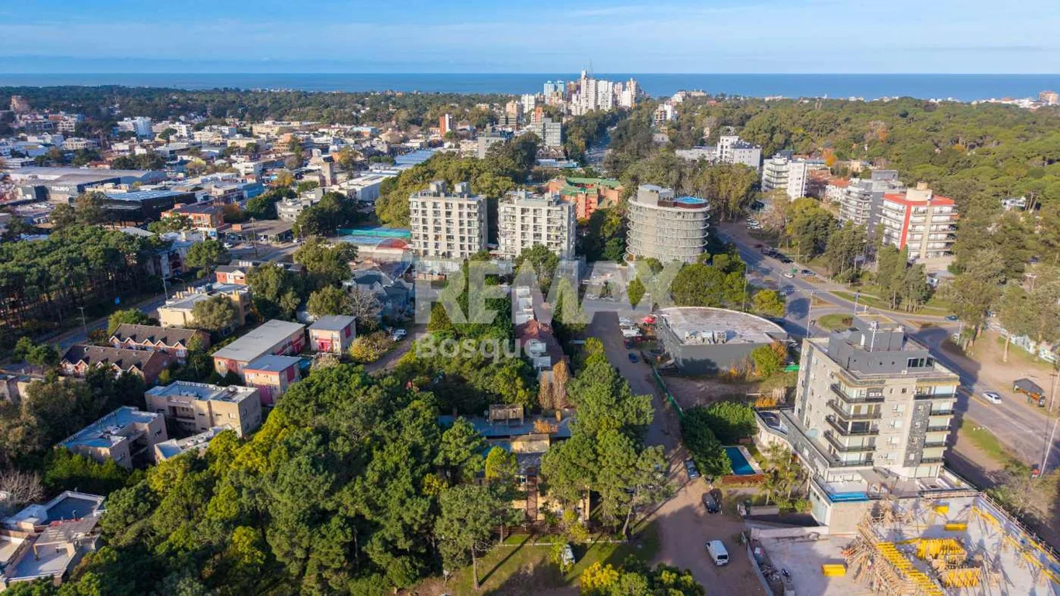 Departamento de 4 ambientes en venta en Pinamar, 1° de Julio de 1978 1400, foto 3