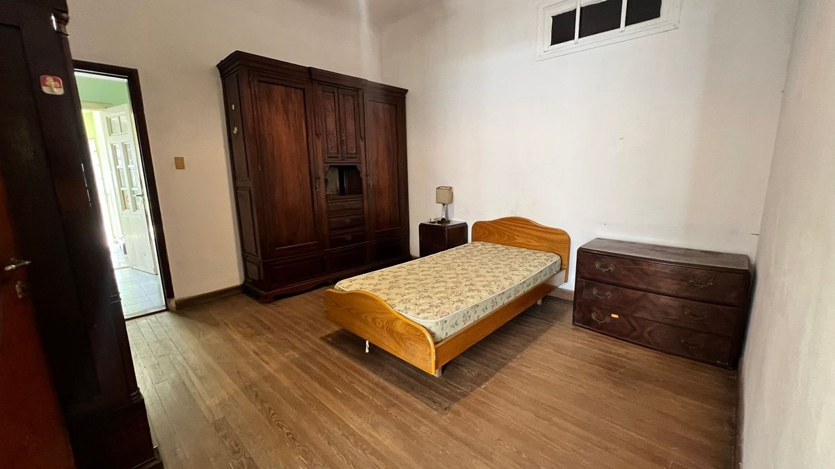 Foto 7 — GRAN LOTE CON CASA 4 AMBIENTES MONTE GRANDE CENTRO