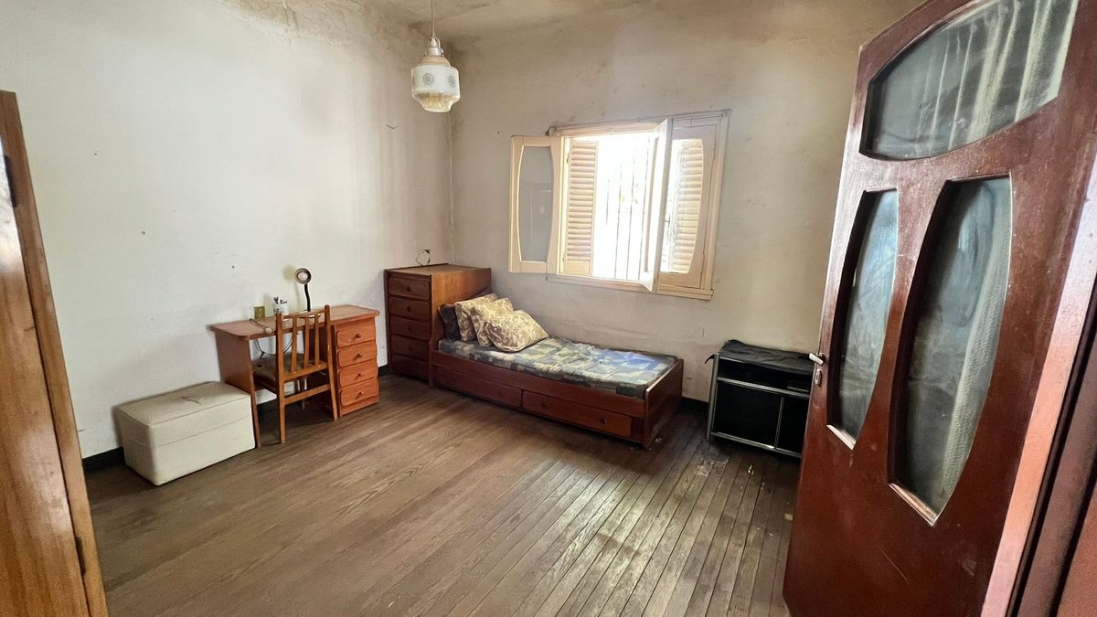 Foto 8 — GRAN LOTE CON CASA 4 AMBIENTES MONTE GRANDE CENTRO
