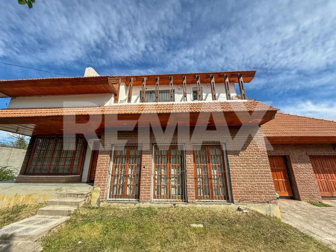 Casa en venta en Neuquén, foto 2