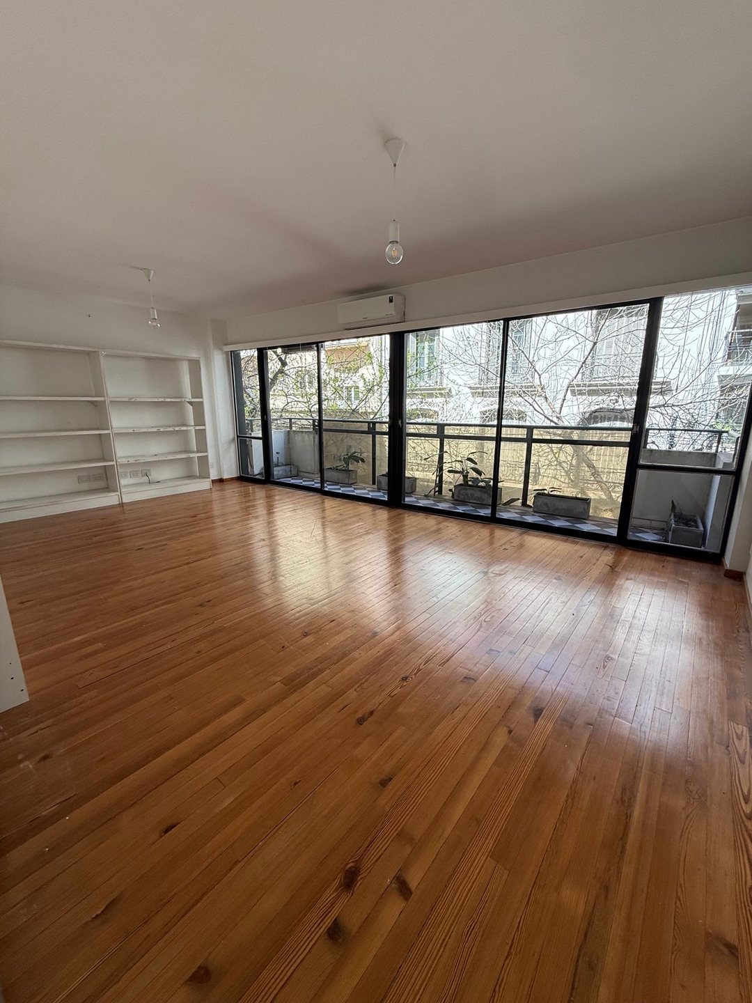 VENTA DEPTO 2 AMB EXC ESTADO C/PATIO EN RECOLETA