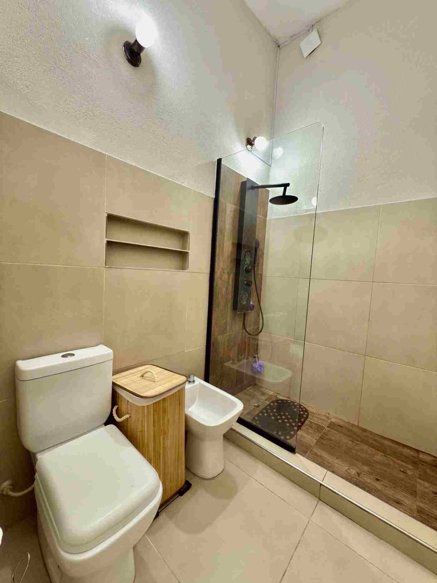 Foto 31 — CASA 6 AMBIENTES EN VENTA EN LLAVALLOL CON PILETA