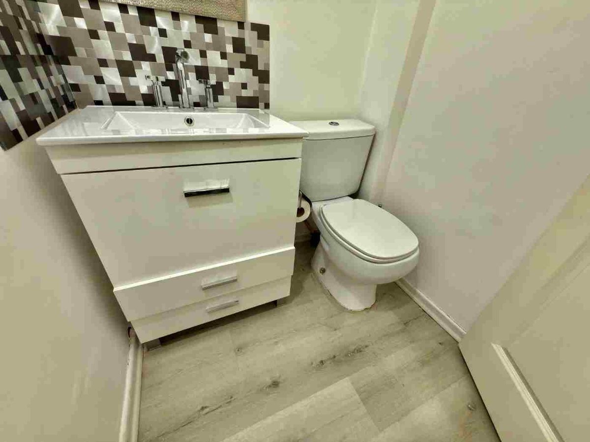 Foto 12 — CASA 6 AMBIENTES EN VENTA EN LLAVALLOL CON PILETA