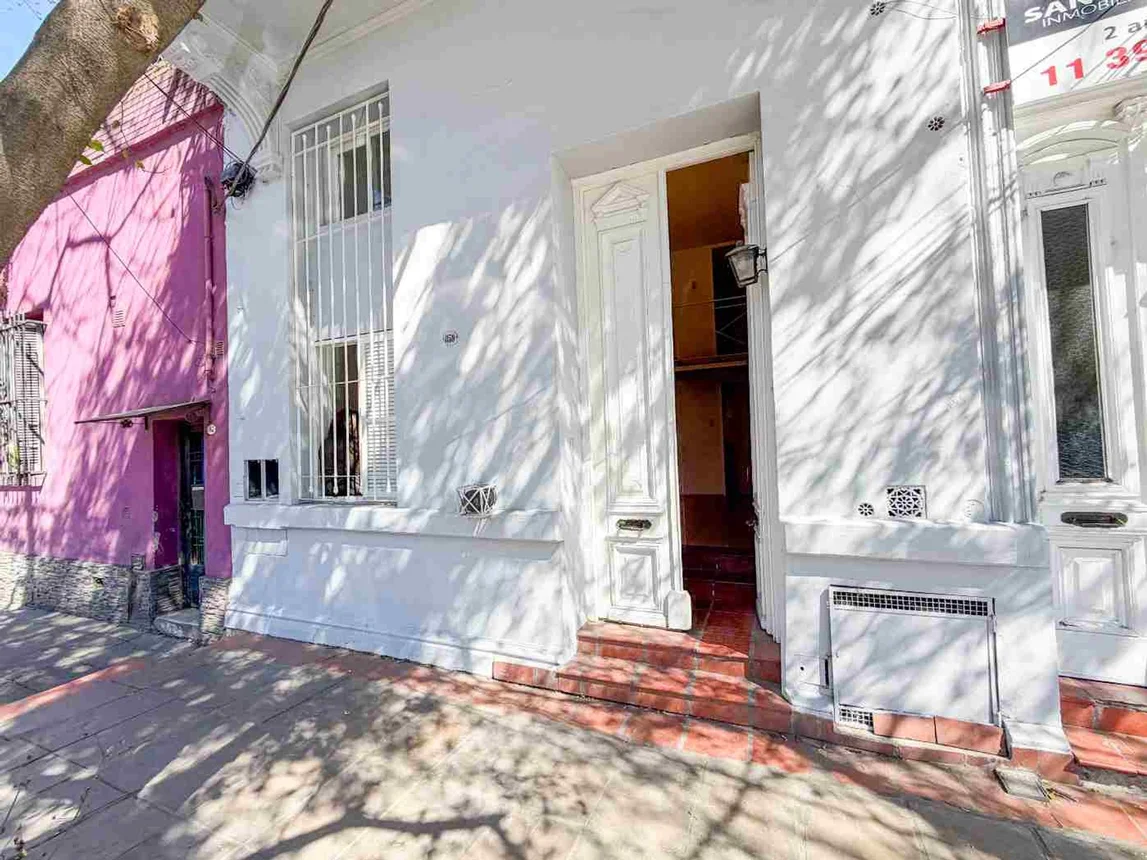 PH en venta en La Boca, Irala 1100