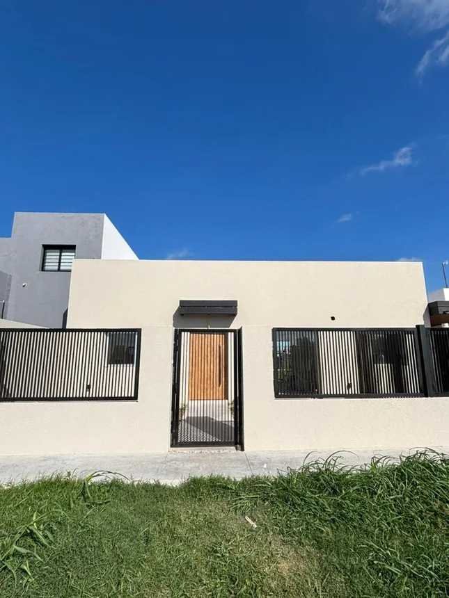 Casa en venta en Funes, foto 2
