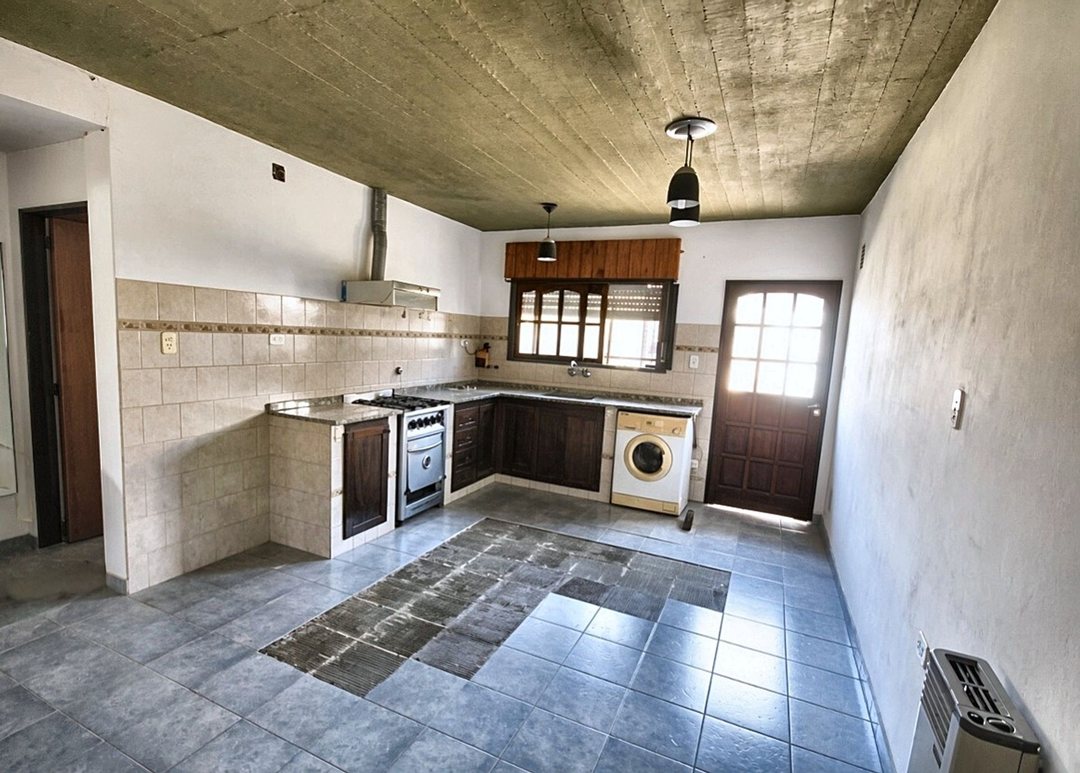 VENTA CASA 3 AMB 300 m² UDAONDO A TERMINAR