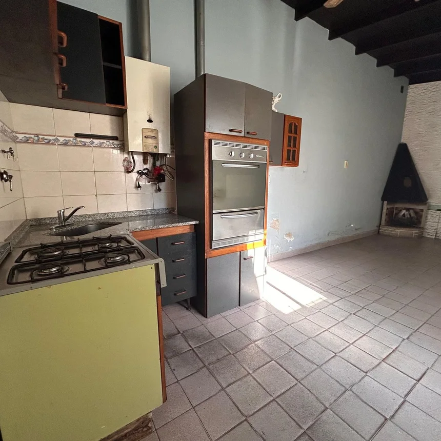 PH de 4 ambientes en venta en Lanús Oeste, Avenida San Martín 2700, foto 2