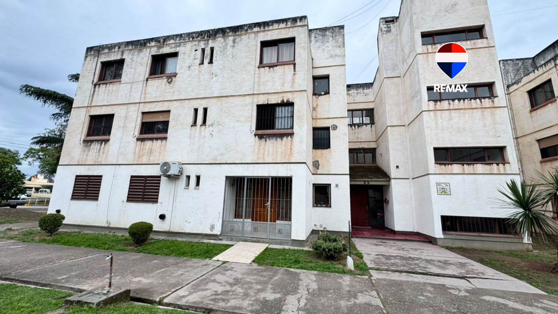 VENTA 3 DORM PARQUE LA VEGA ACEPTA VEHICULO - foto 1
