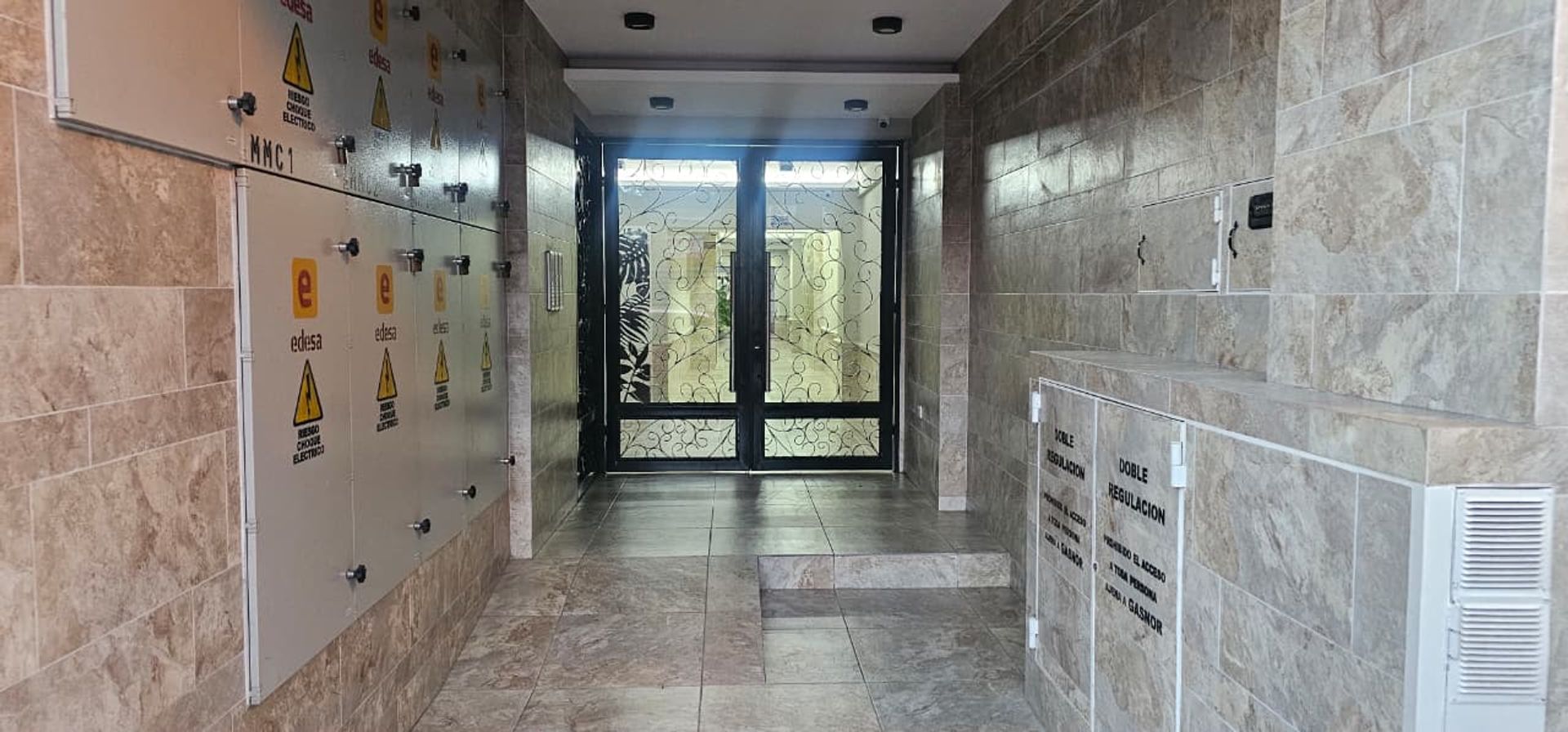 DEPARTAMENTO VENTA MACROCENTRO 1 DORM CON COCHERA - foto 3