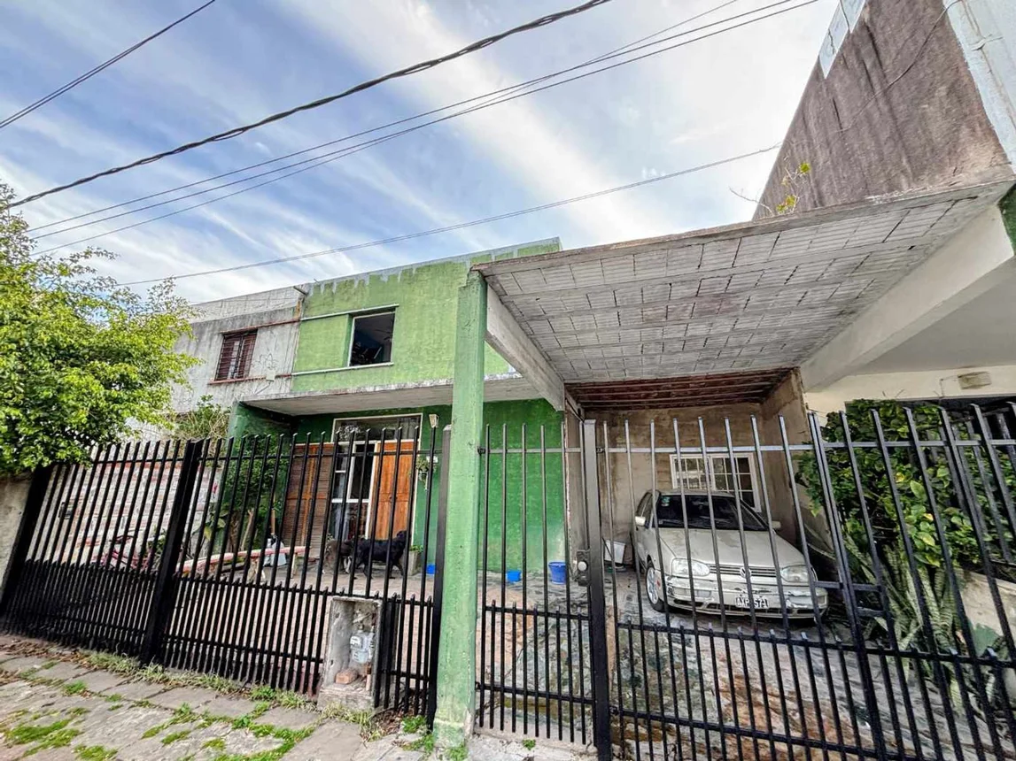 Casa dúplex de 4 ambientes en venta en El Talar, Pasaje San Javier 400, foto 2
