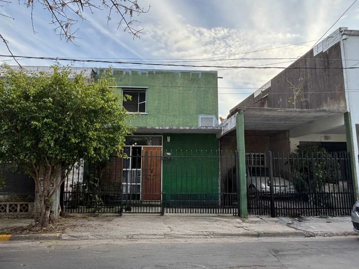 Casa dúplex de 4 ambientes en venta en El Talar, Pasaje San Javier 400