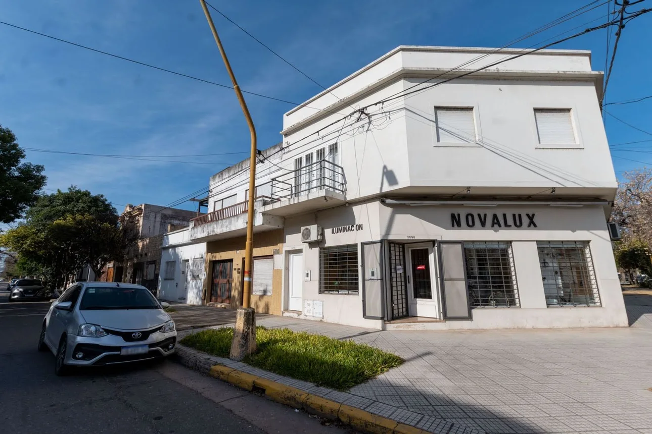 Casa de 14 ambientes en venta en Santa Fe, Maipú 1700, foto 2