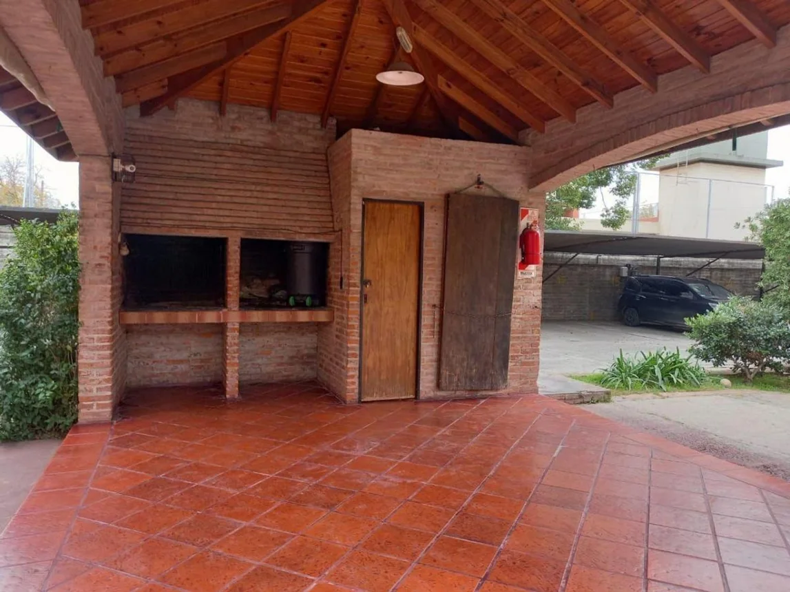 Casa tríplex de 4 ambientes en venta en San Miguel, Güemes 600, foto 3