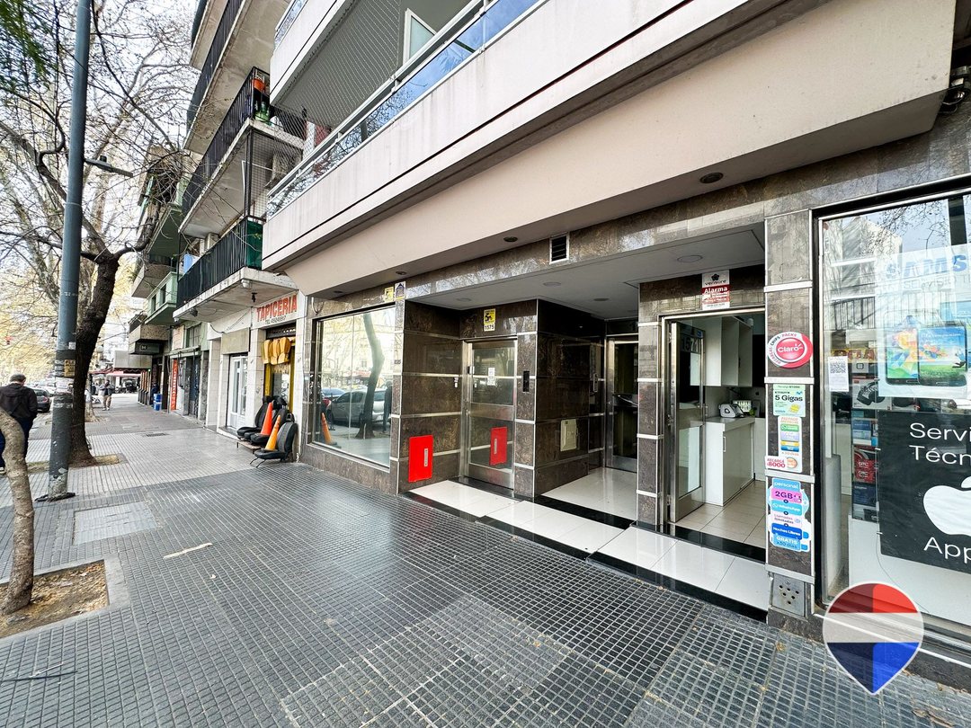 DEPARTAMENTO EN VENTA EN BOEDO CON BALCÓN TERRAZA