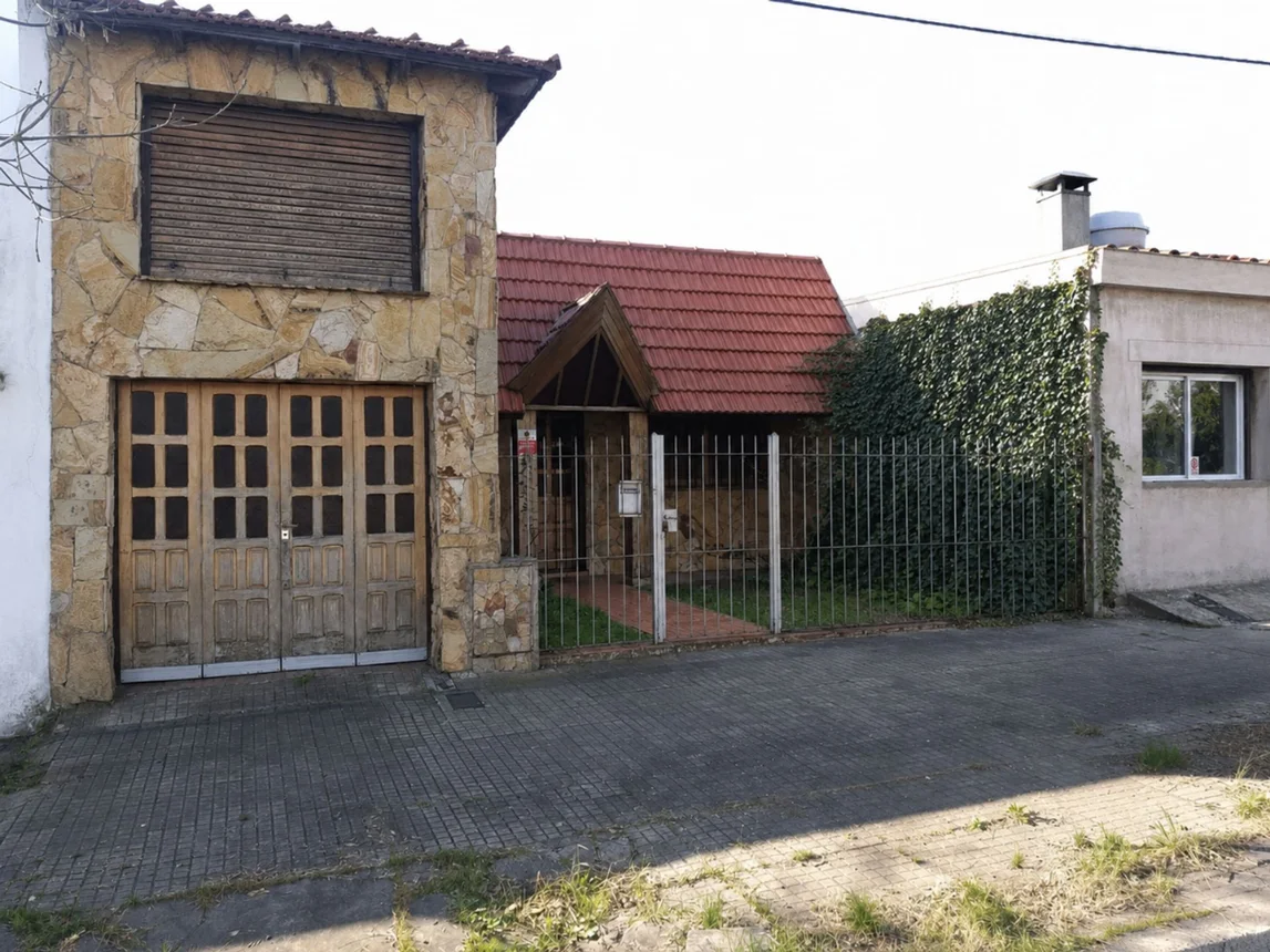 Casa en venta en La Plata, foto 2