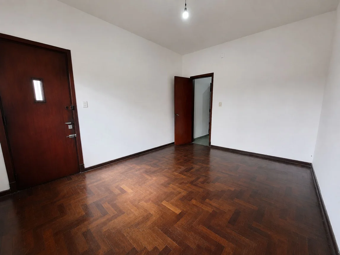 Casa de 3 ambientes en venta en Bernal Oeste, Zapiola 800, foto 4