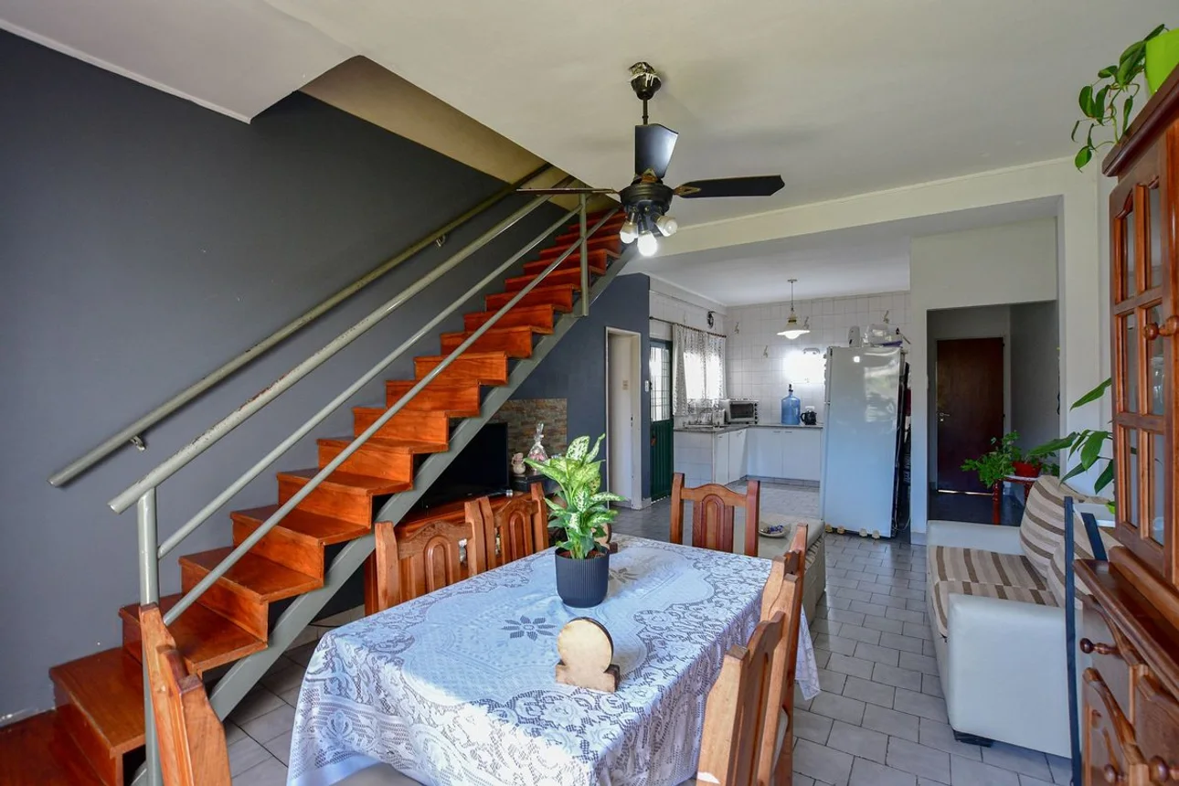 Casa venta la plata 4 dormitorios cochera jardin, foto 3