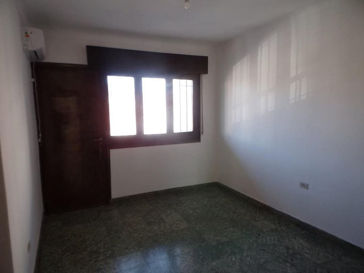 CASA CON 8 OFICINAS VENTA MACROCENTRO - foto 7