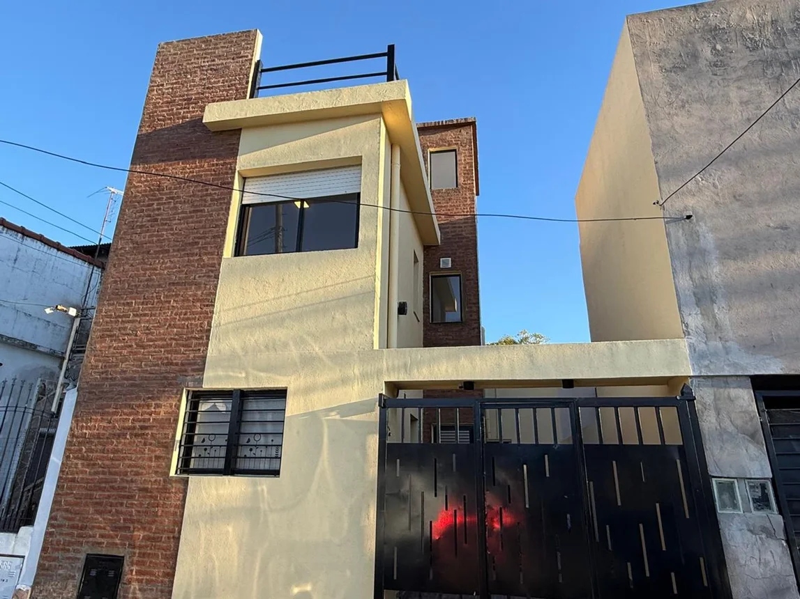 Casa dúplex en venta en Lomas de Zamora, foto 2