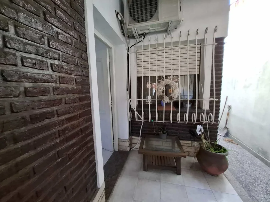 Casa en venta en Castelar, foto 3