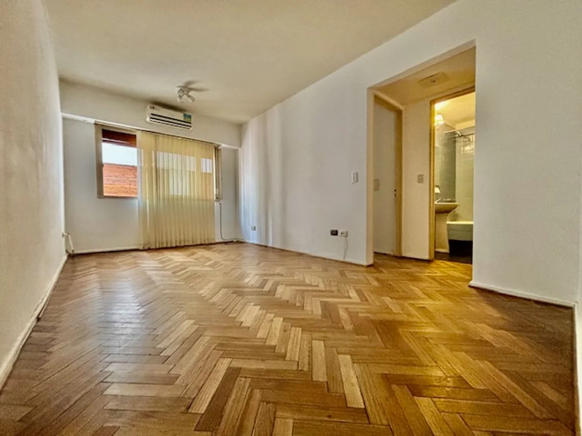 Departamento de 2 ambientes en alquiler en Recoleta, Agüero 2100
