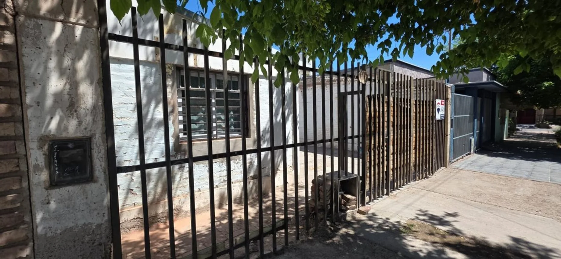 Casa en venta en Guaymallén, foto 2