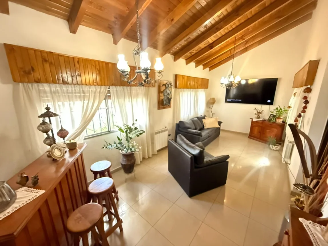 Casa en venta en Neuquén, foto 2