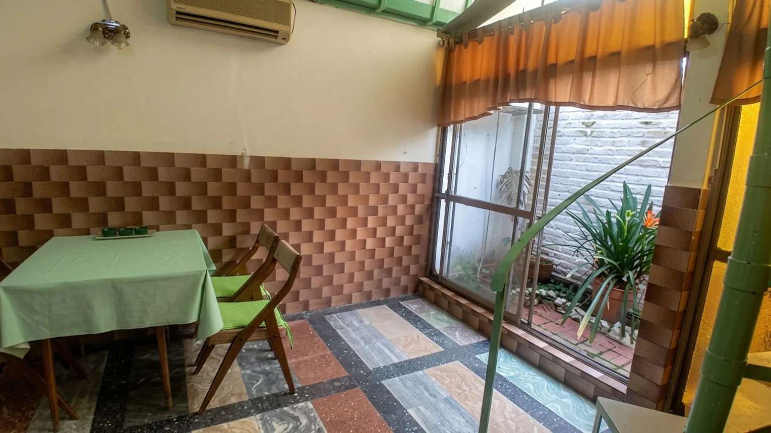 PH en venta en Remedios de Escalada, Avenida Hipólito Yrigoyen 6300