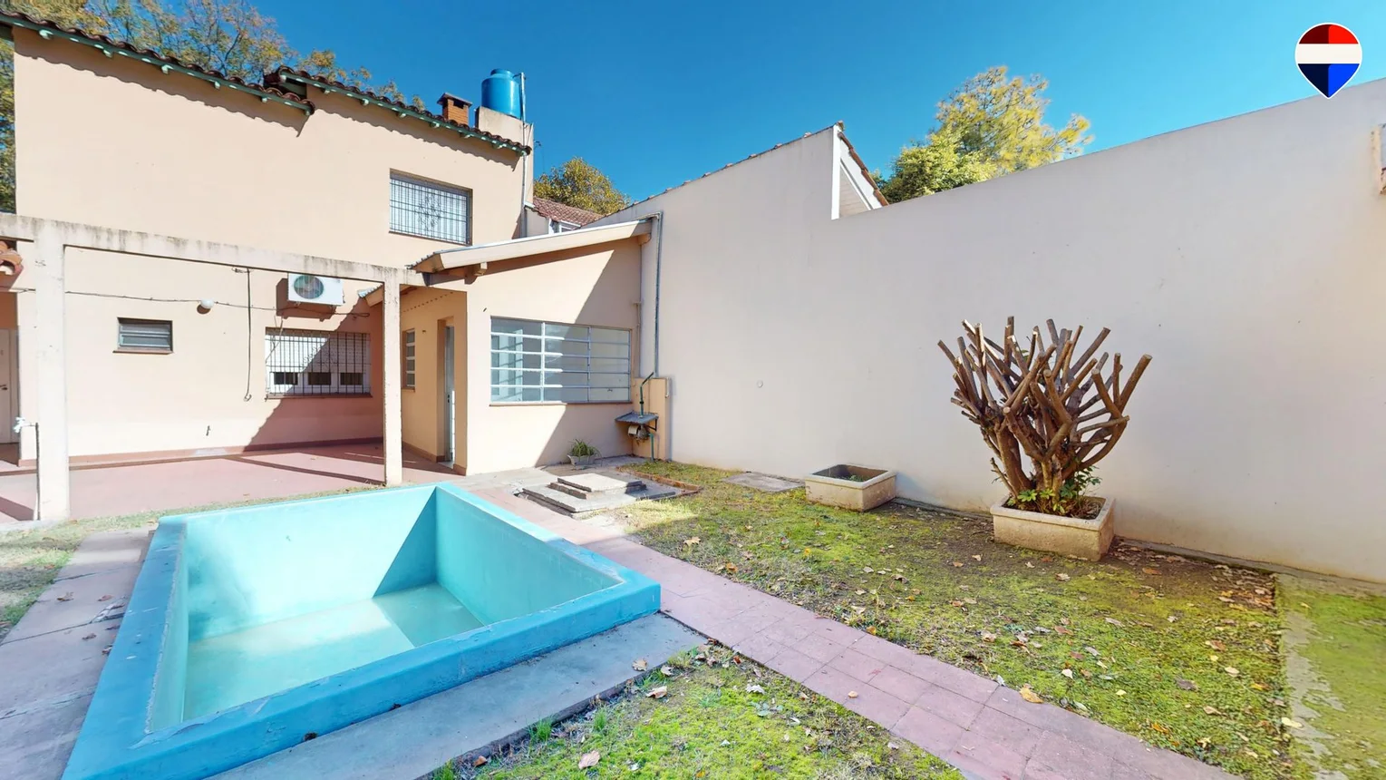 Casa de 6 ambientes en venta en Florencio Varela, Jorge Newbery 100