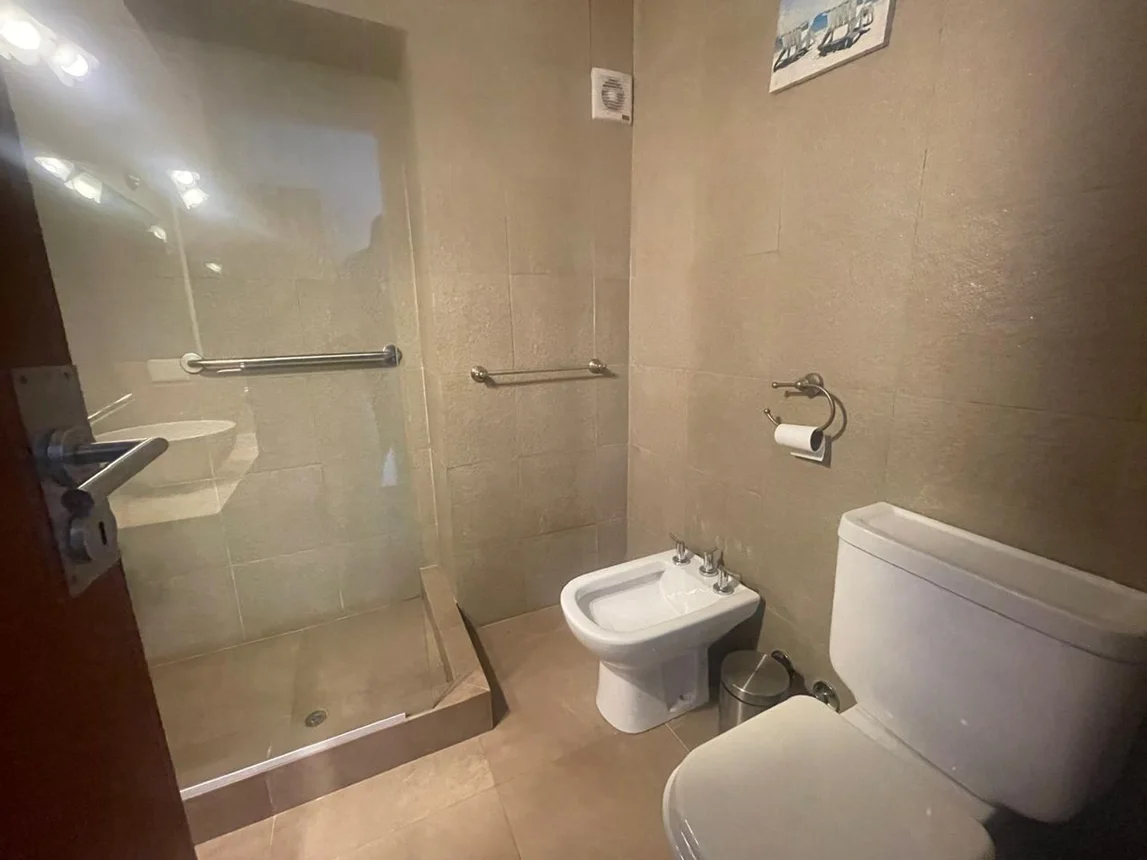 Departamento de 4 ambientes en venta en San Carlos de Bariloche, Salta 500, foto 4