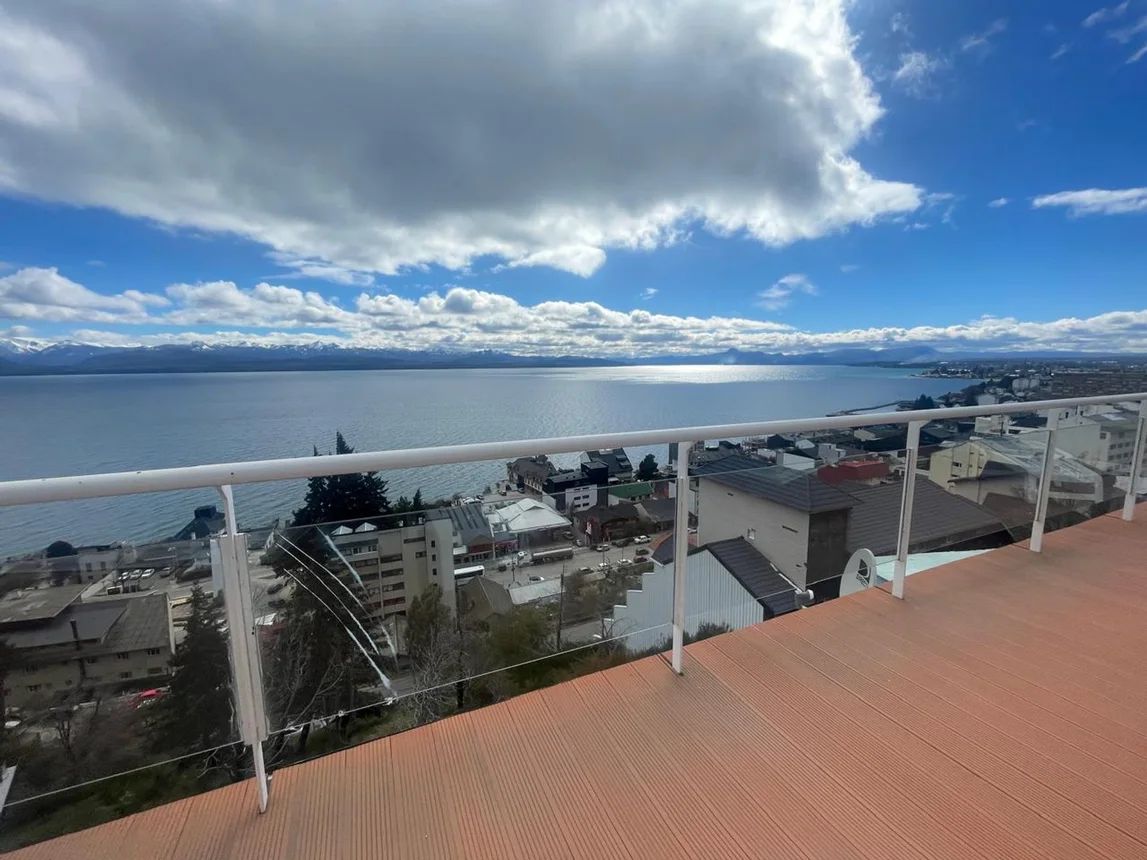 Departamento de 4 ambientes en venta en San Carlos de Bariloche, Salta 500