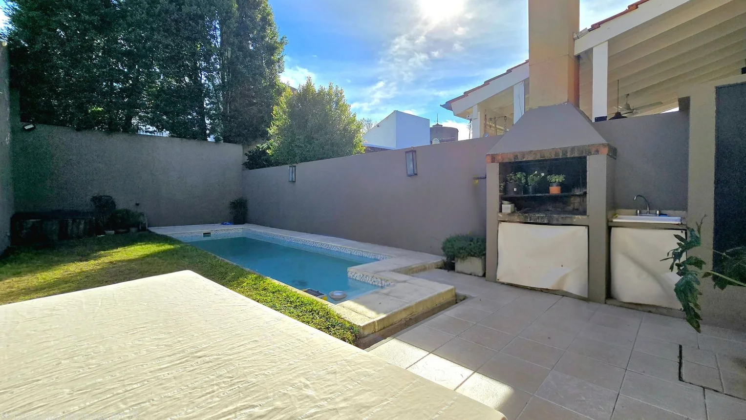 Casa tríplex de 5 ambientes en venta en Victoria, Don Orione 800
