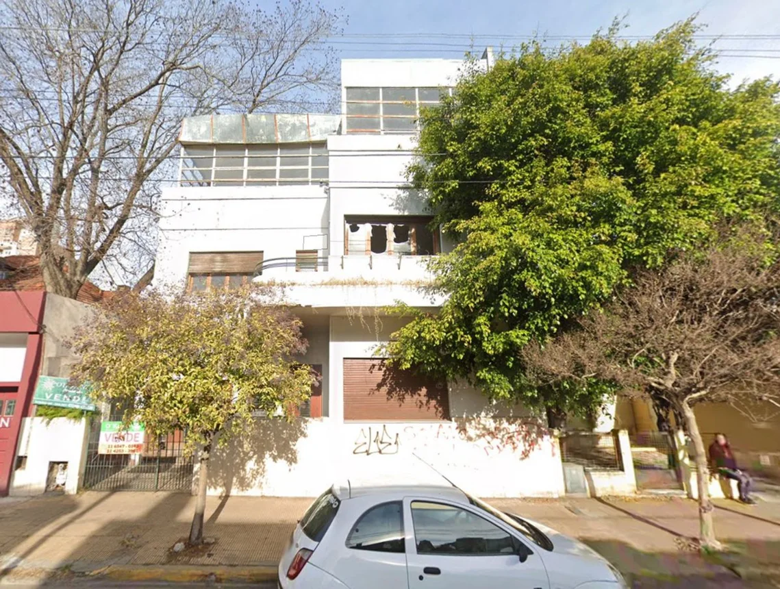Casa de 7 ambientes en venta en Quilmes, Saavedra 0
