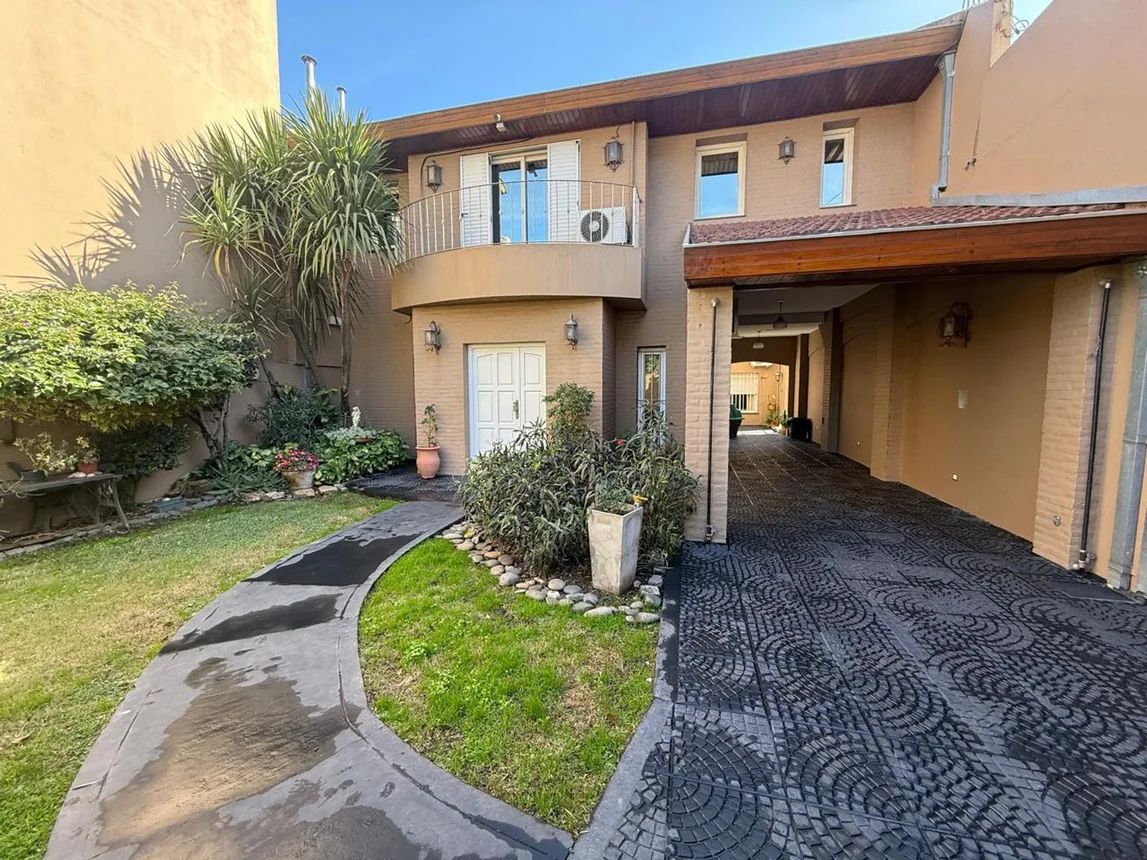 Casa en venta en La Tablada