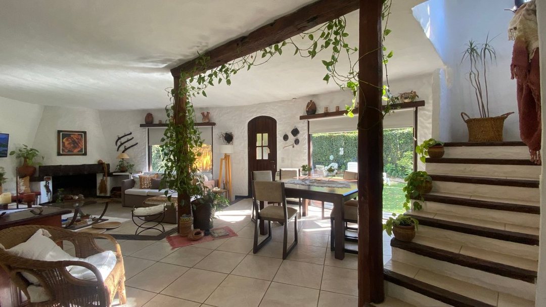 VENTA CASA 4 AMB. Y DEPTO 2 AMB RES. FOR. MONTEMAR