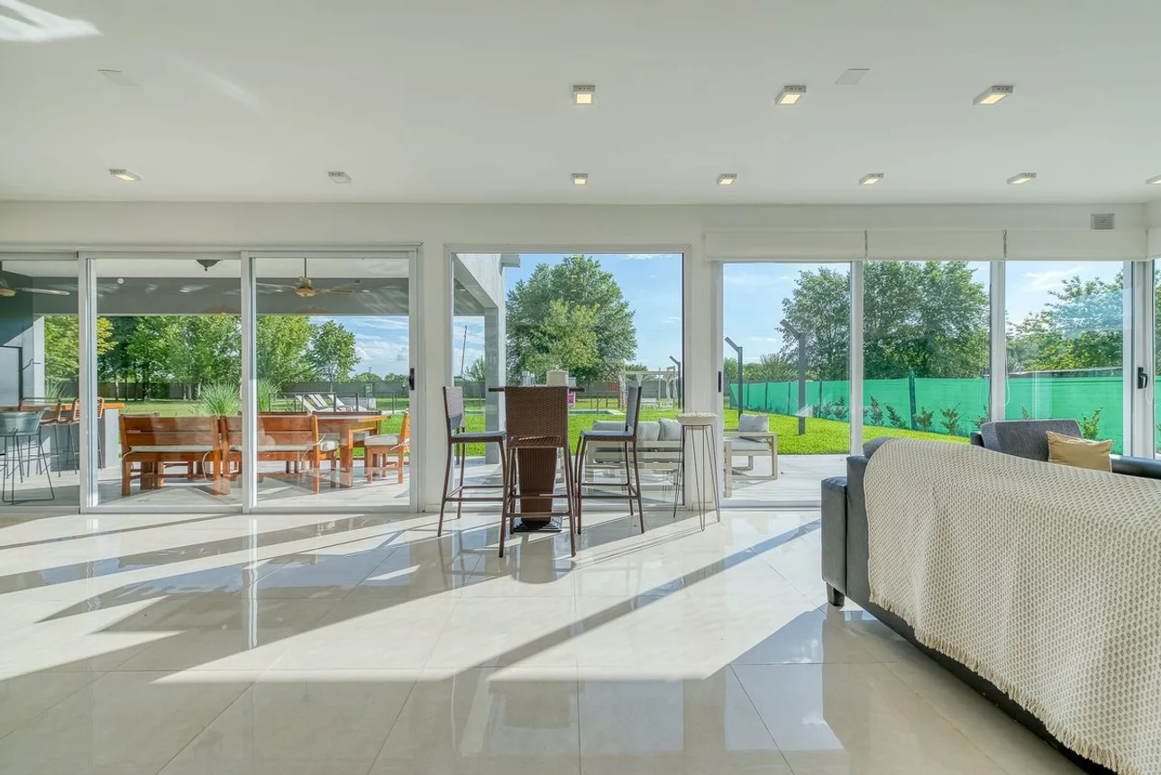 Casa en venta en Pilar, foto 3