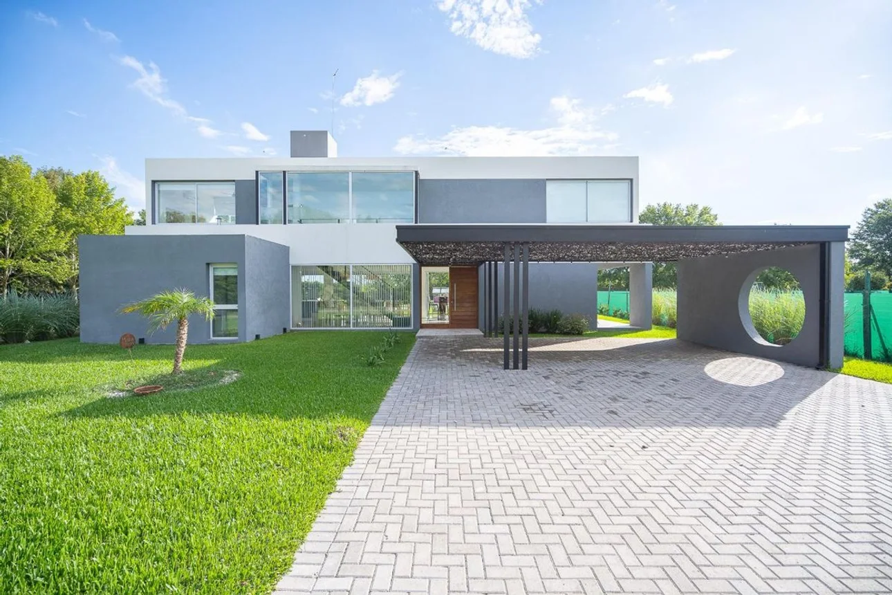 Casa en venta en Pilar, foto 2