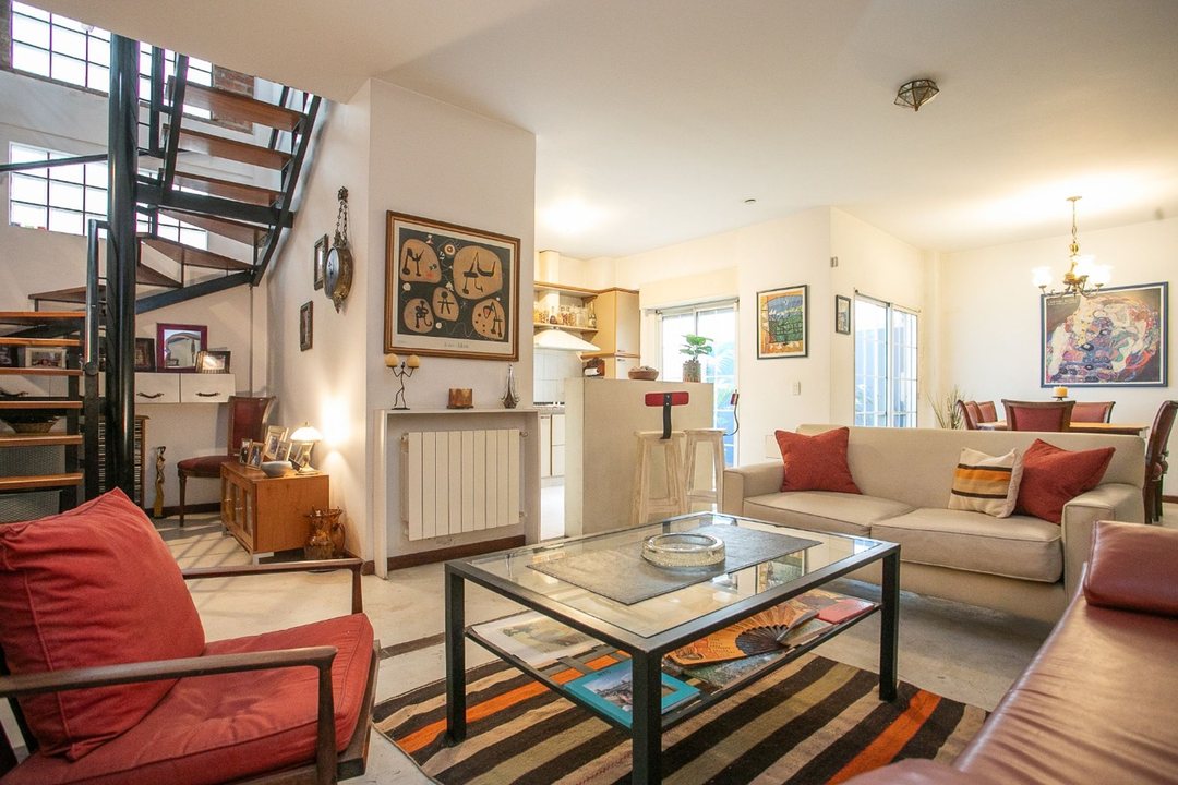 VENTA PH TIPO CASA 5 AMB  CON COCHERA COLEGIALES