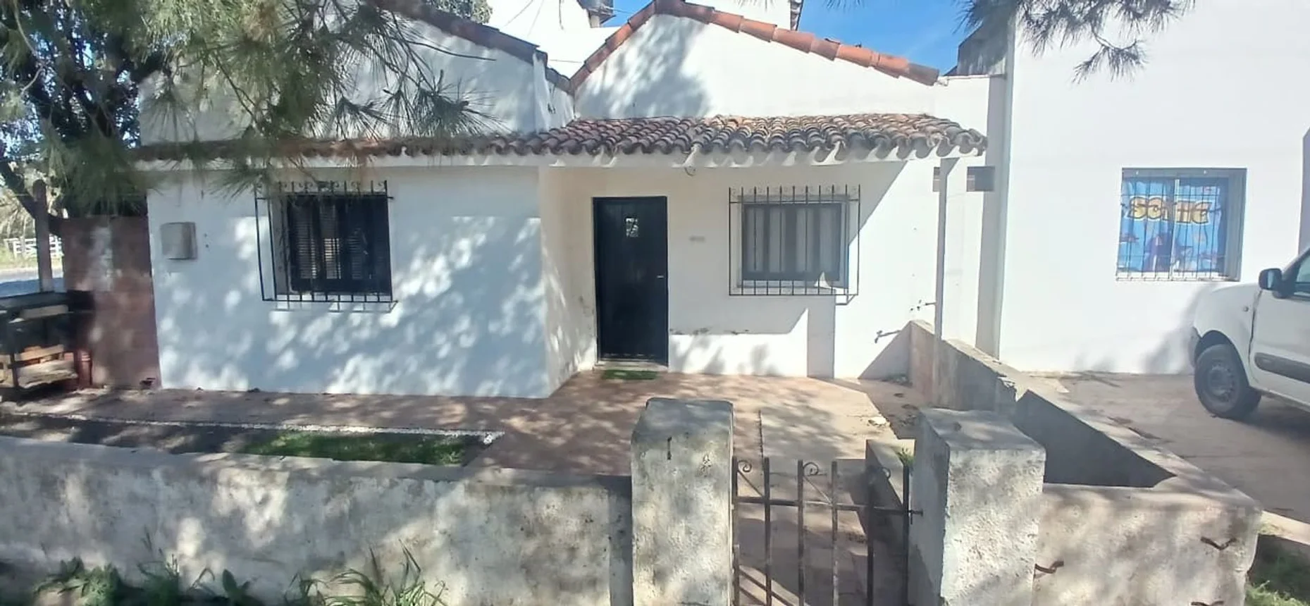 Casa de 4 ambientes en venta en Paraná, Calle Crisólogo Larralde 1100