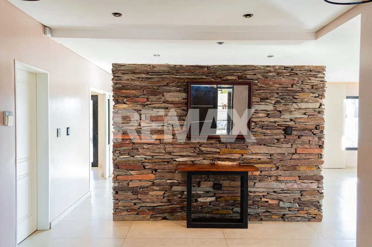 Casa en venta en Neuquén, foto 3