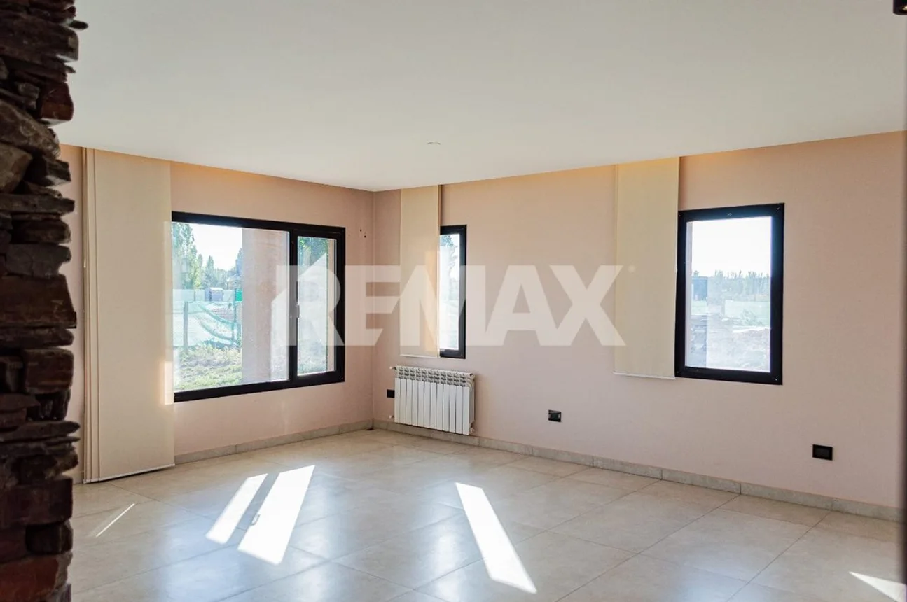 Casa en venta en Neuquén, foto 5