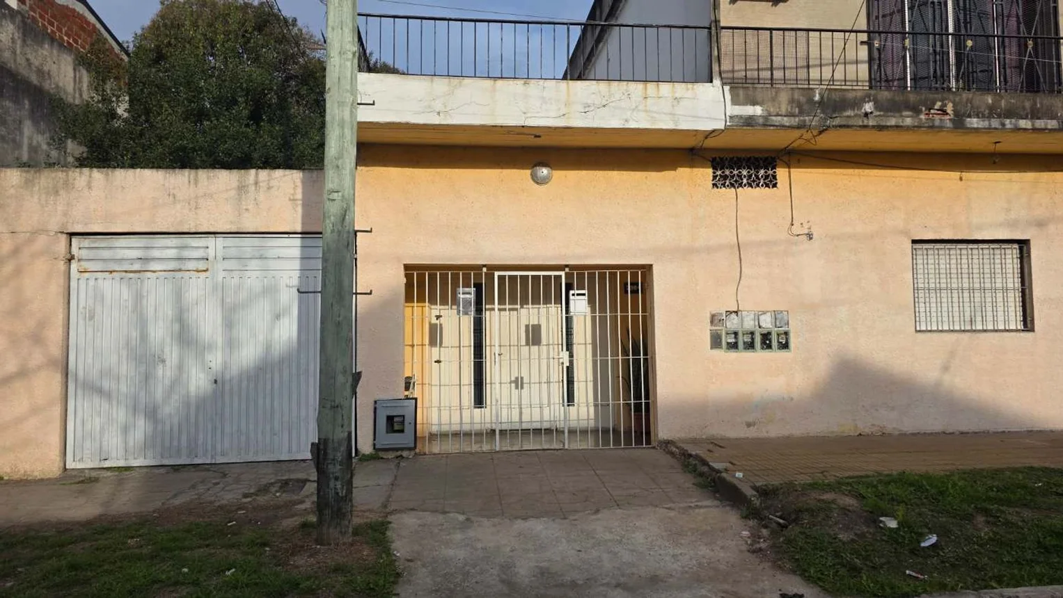 PH en venta en Monte Chingolo