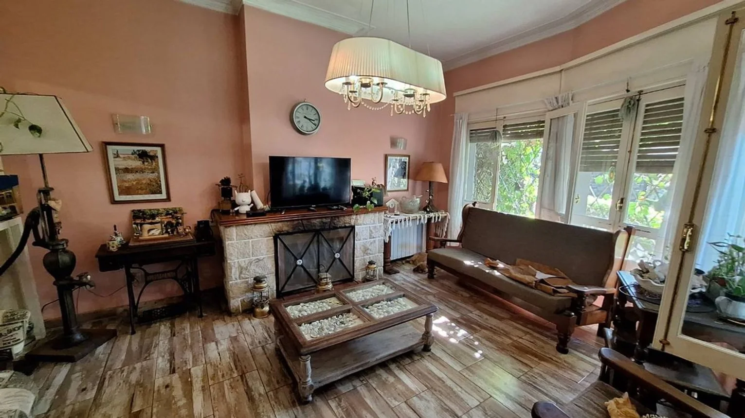 Casa en venta en Quilmes, foto 2