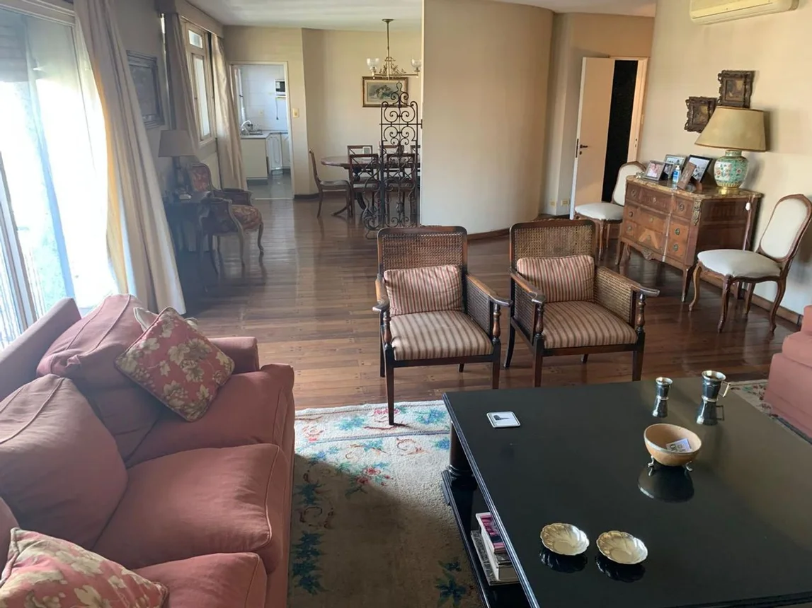 Piso de 6 ambientes en venta en San Miguel de Tucumán, Avenida Sarmiento 300