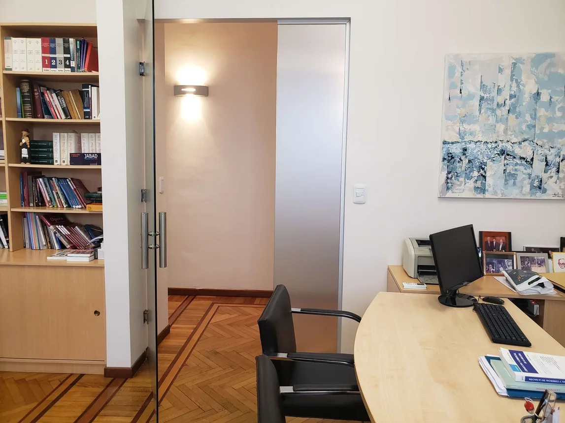 Departamento de 4 ambientes en venta en San Nicolás, Tucumán 900, foto 2