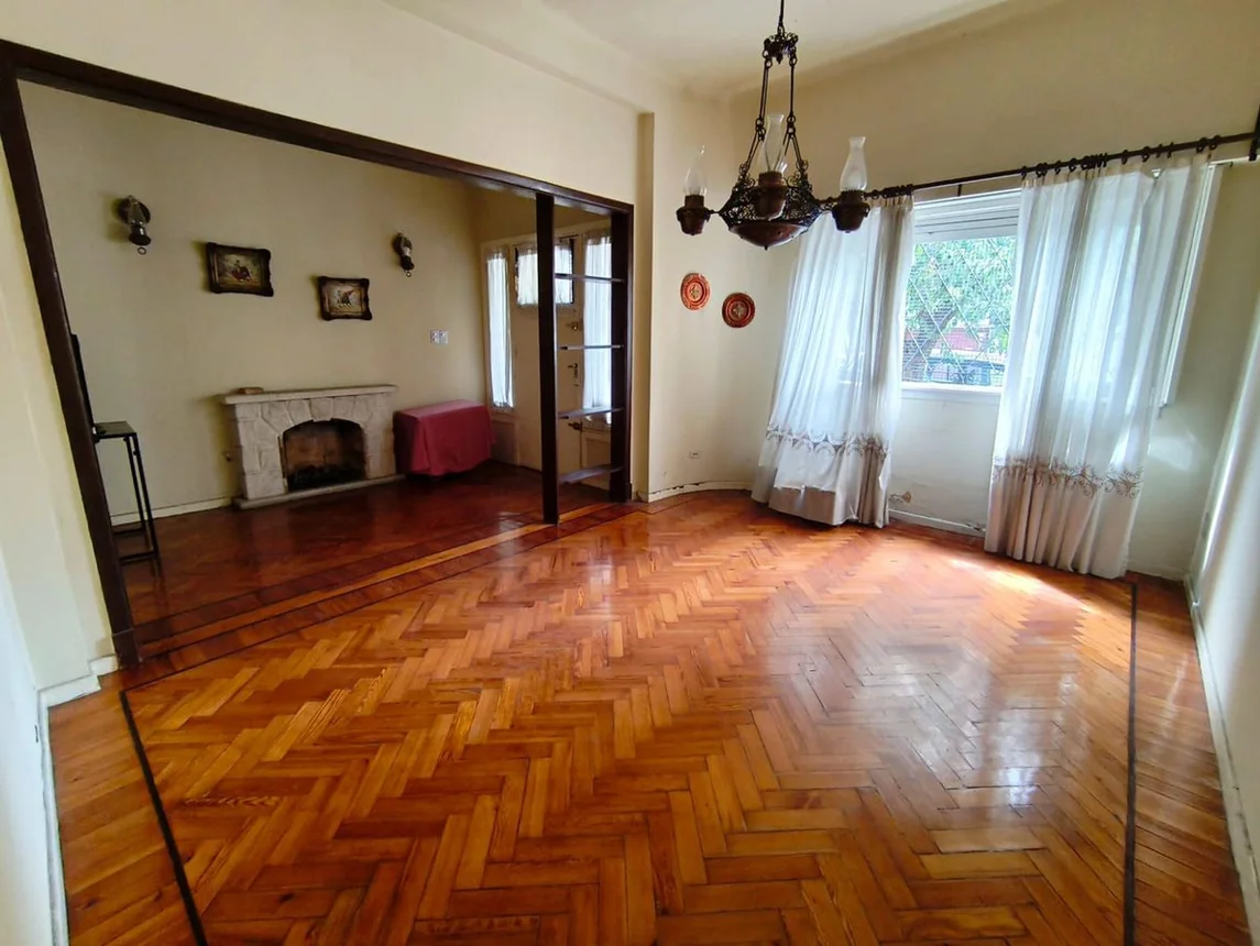 Casa de 5 ambientes en venta en Parque Avellaneda, Carlos Morel 4100