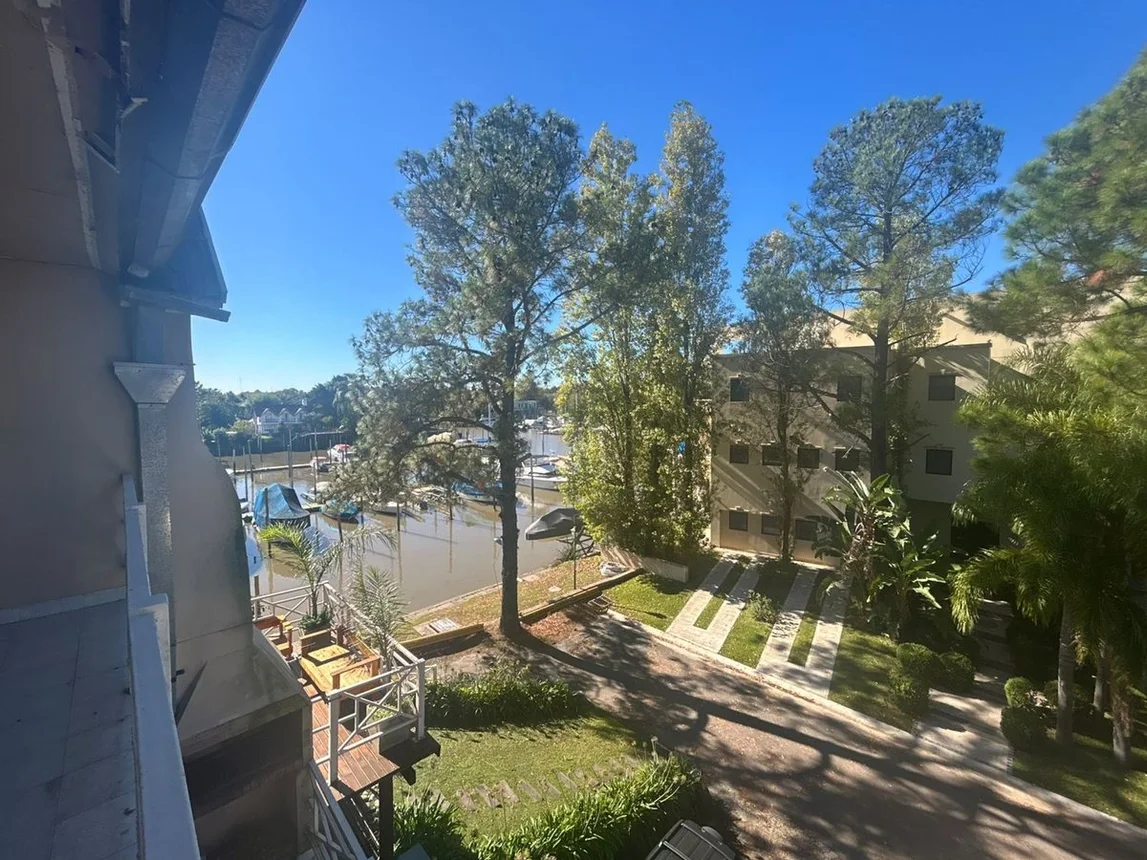 Tríplex en venta en Rincón de Milberg, La Reconquista 2400