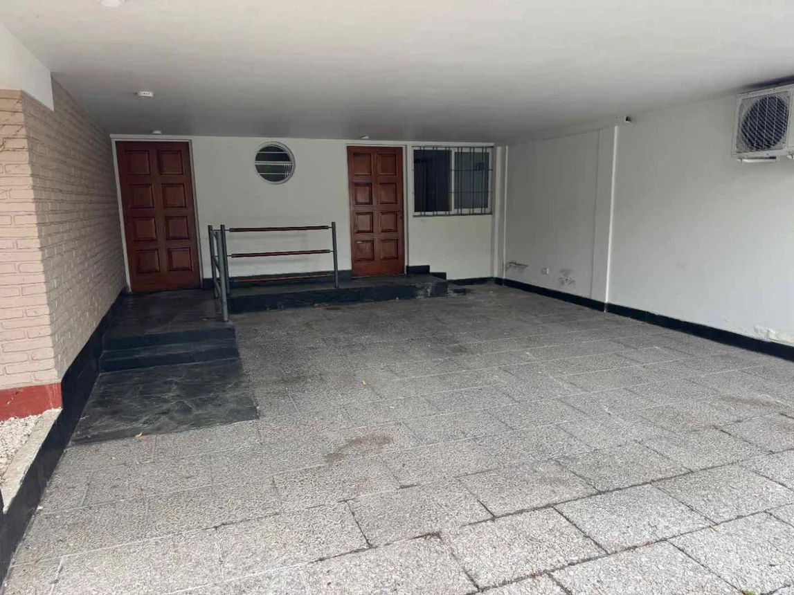 Casa de 5 ambientes en venta en Beccar, Brasil 700, foto 2